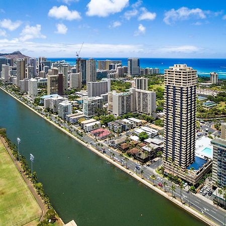 Appartement Hawaiian Monarch Penthouse 401 By Hawaii Ocean Club à Honolulu Extérieur photo